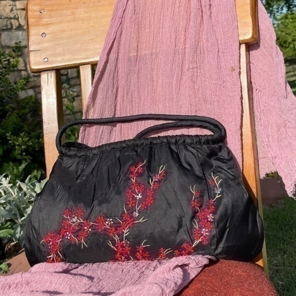 Black Monya purse/bag/tote. Excellent condition. - Picture 5 of 11